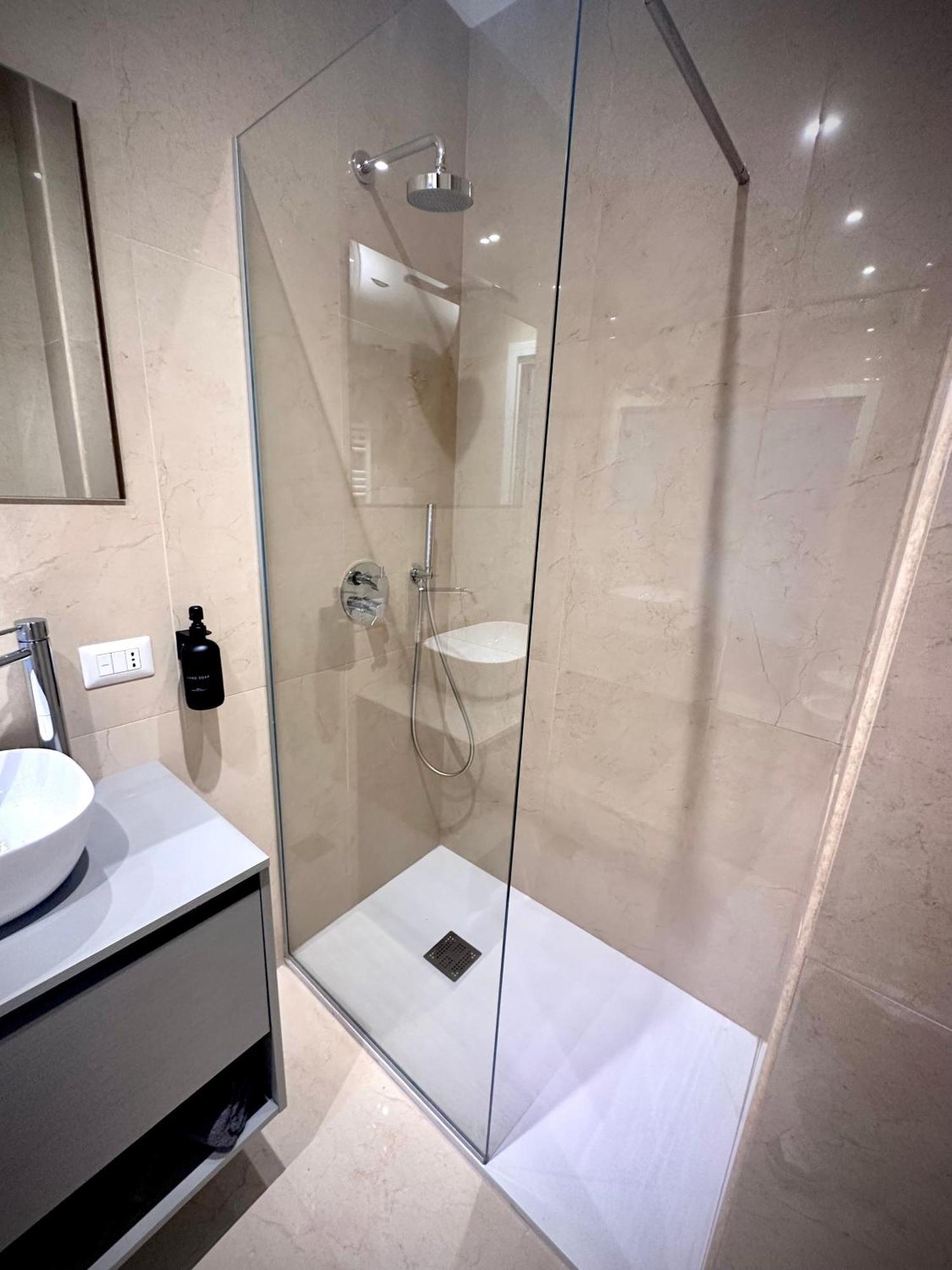 Appartement Dimora Pugliami à Bari Extérieur photo